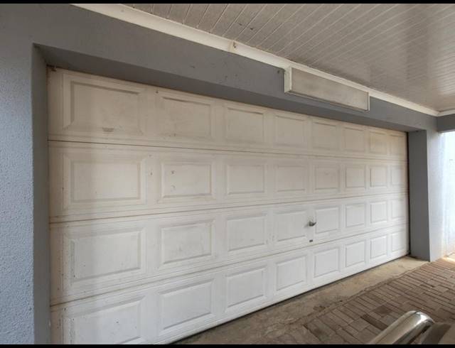 5 BEDROOM HOUSE FOR SALE IN MISTY BAY